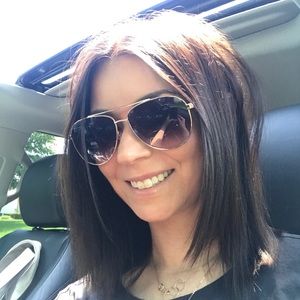 Meet your Posher, Traci